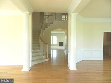 22067 Auction Barn Dr, Ashburn, VA 20148 - photo 2