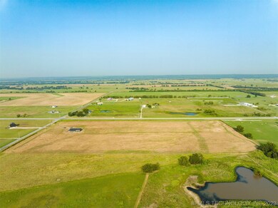 7001 Garfield Rd, Beggs, OK 74421 - photo 4