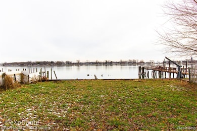 7503 S River Rd, Marine City, MI 48039 - photo 6