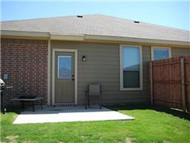 363 Armstrong Ln, Lavon, TX 75166 - photo 2