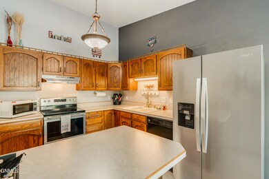 2986OntarioLn122724_0009