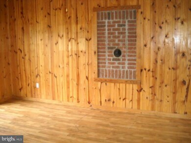 944 Howerton Rd, Dunnsville, VA 22454 - photo 3