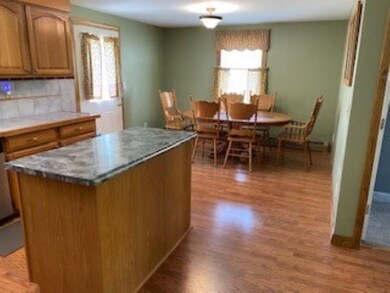 270 S Main St, Seabrook, NH 03874 - photo 7