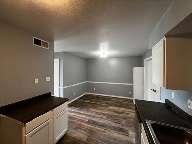 8332 Oakhaven Rd, La Porte, TX 77571 - photo 4