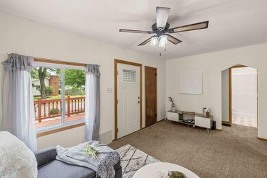 2746 Lyon St, Des Moines, IA 50317 - photo 5