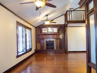 3718 Yupon St unit A, Houston, TX 77006 - photo 2