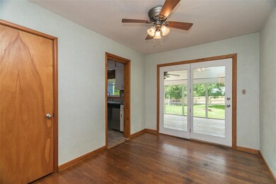 1624 11th St NW, Cedar Rapids, IA 52405 - photo 6