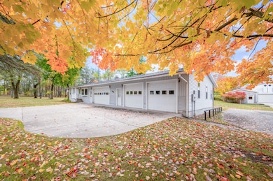 18751 16 Mile Rd, Big Rapids, MI 49307 - photo 4