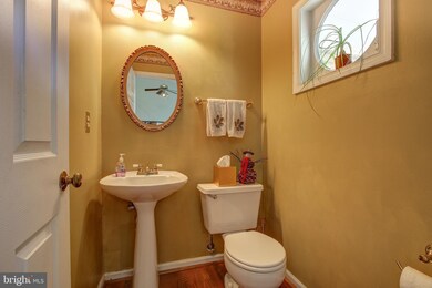 13123 Ladybank Ln, Herndon, VA 20171 - photo 6