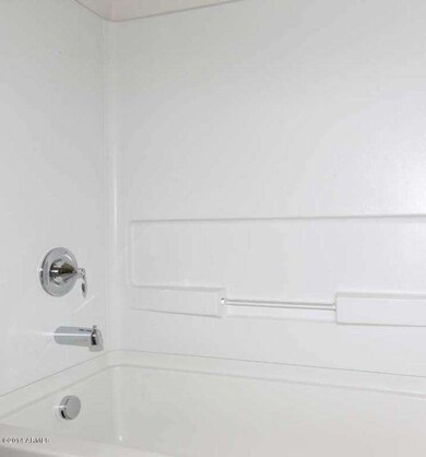 Hall Bath-Tub (2)