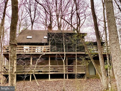 704 Amberwood Ln, Great Cacapon, WV 25422 - photo 2