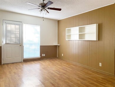 69 Stonegate Dr, Bedford, TX 76022 - photo 5