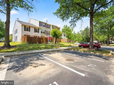 3328 Tapestry Cir, Burtonsville, MD 20866 - photo 7