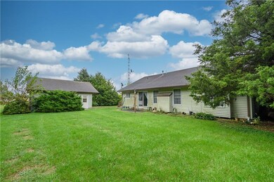 6424 E Orchard Dr, Edinburgh, IN 46124 - photo 3