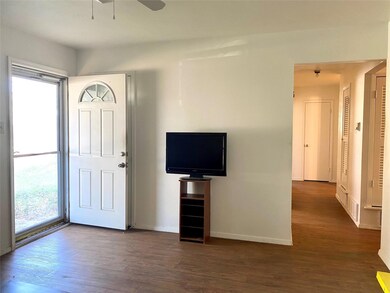 Entry OPENS to Front Living Room; ceiling fan, nat