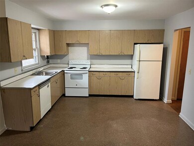 96 S Hamilton St unit B6, Poughkeepsie, NY 12601 - photo 2