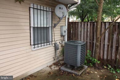 2145 N Anvil Ln, Temple Hills, MD 20748 - photo 7