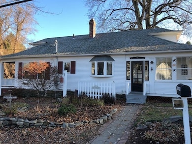 342 Pelham St, Methuen, MA 01844 - photo 2