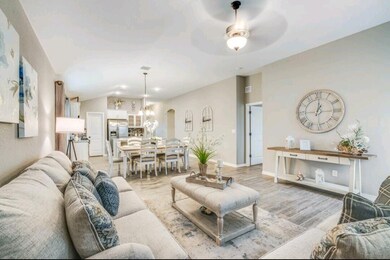 13641 Glen Vista Ln, Horizon City, TX 79928 - photo 2