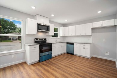 8705 Bertwood St unit A, Houston, TX 77016 - photo 6