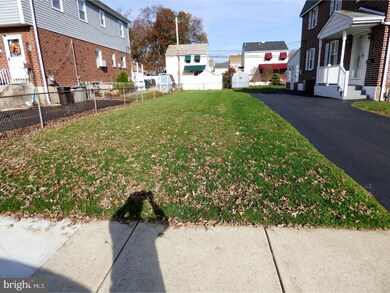 214 Evergreen Ave, Folsom, PA 19033 - photo 3