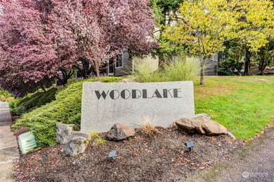 3272 80th Ave SE unit 2, Mercer Island, WA 98040 - photo 2