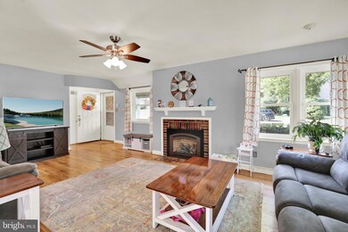 211 Opal Ave, Reading, PA 19606 - photo 4