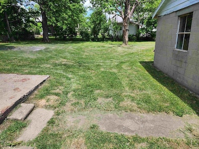 404 W Indiana Ave, Eaton, IN 47338 - photo 3