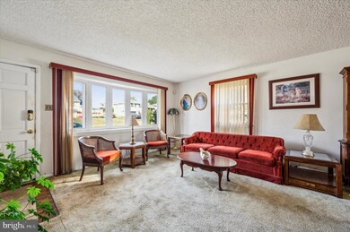 411 Warren Blvd, Broomall, PA 19008 - photo 4