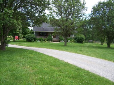 171 Hopewell Rd, Harrodsburg, KY 40330 - photo 3