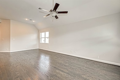 4994 Millican Dr, Pearland, TX 77584 - photo 6