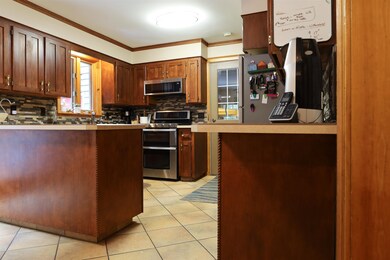 13 Scotts Dr, Charlestown, NH 03603 - photo 5