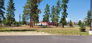 Great location just south of Gary and Leo's.