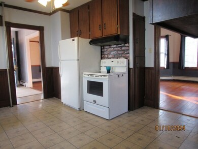 12 Claflin St, Attleboro, MA 02703 - photo 4