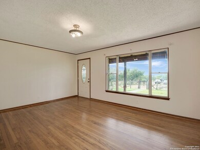 20924 Sams Ranch Rd, Helotes, TX 78023 - photo 5