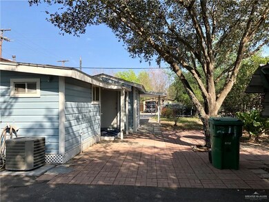 211 N Fir St, Pharr, TX 78577 - photo 6