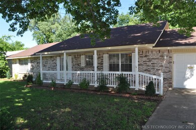 906 N Florence Ave, Claremore, OK 74017 - photo 3