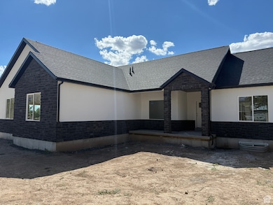 155 N 100 W, Levan, UT 84639 - photo 3