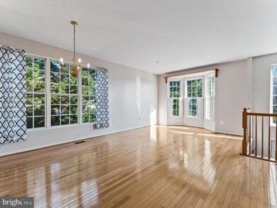 7132 Ladd Cir, Frederick, MD 21703 - photo 4