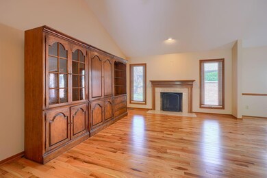 5791 Bastille PL (22)