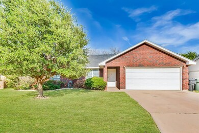 7917 Thompson Pkwy, Abilene, TX 79606 - photo 3