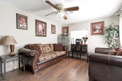 3026 W Cypress St-9353