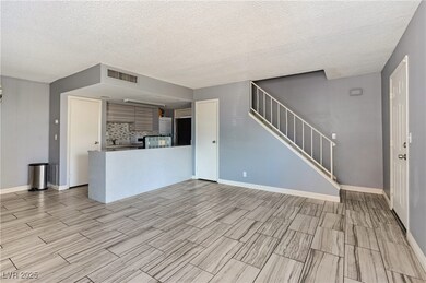 1372 Lorilyn Ave unit 3, Las Vegas, NV 89119 - photo 7