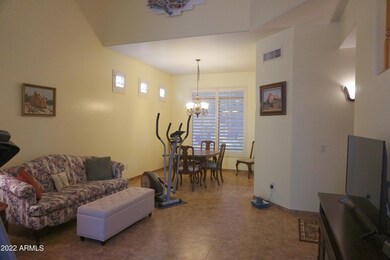 Living Rm & Dining View