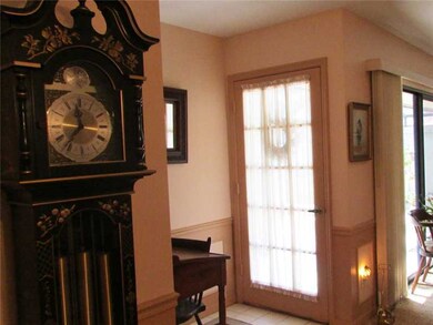 Foyer.