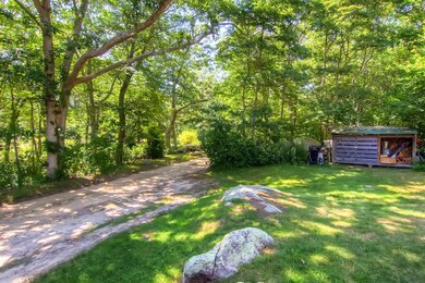 dirveway past the guest cottage