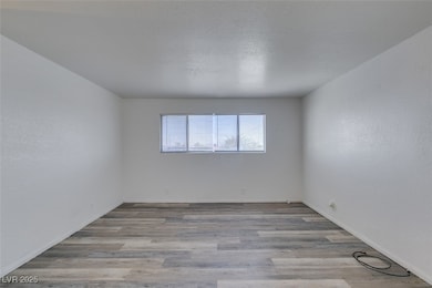 304 Orland St unit 56, Las Vegas, NV 89107 - photo 3