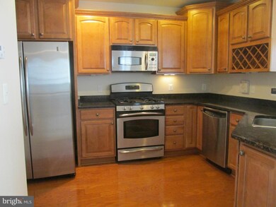 7126 Huntley Creek Place, Alexandria, VA 22306 - photo 3