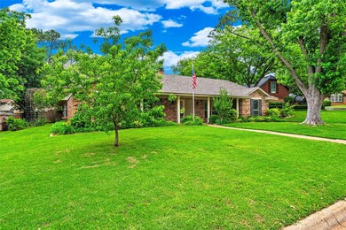 78 Lincolnshire Cir, Bedford, TX 76021 - photo 6