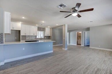 557 W Toledo St-7
